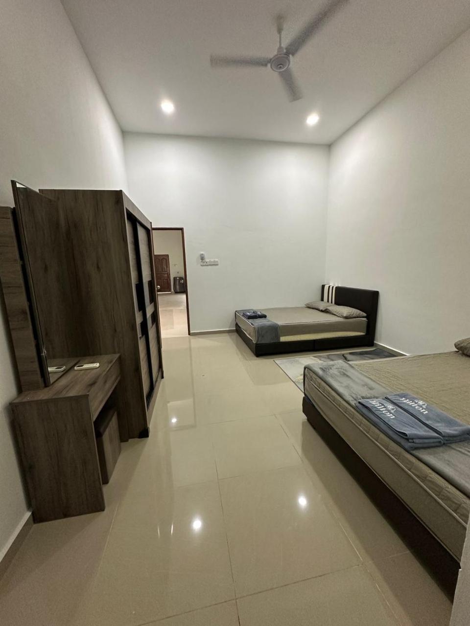 Homestay Kemaman Fyna08 Semi-D, 4 Bedrooms Dekat Pantai 科亚 外观 照片